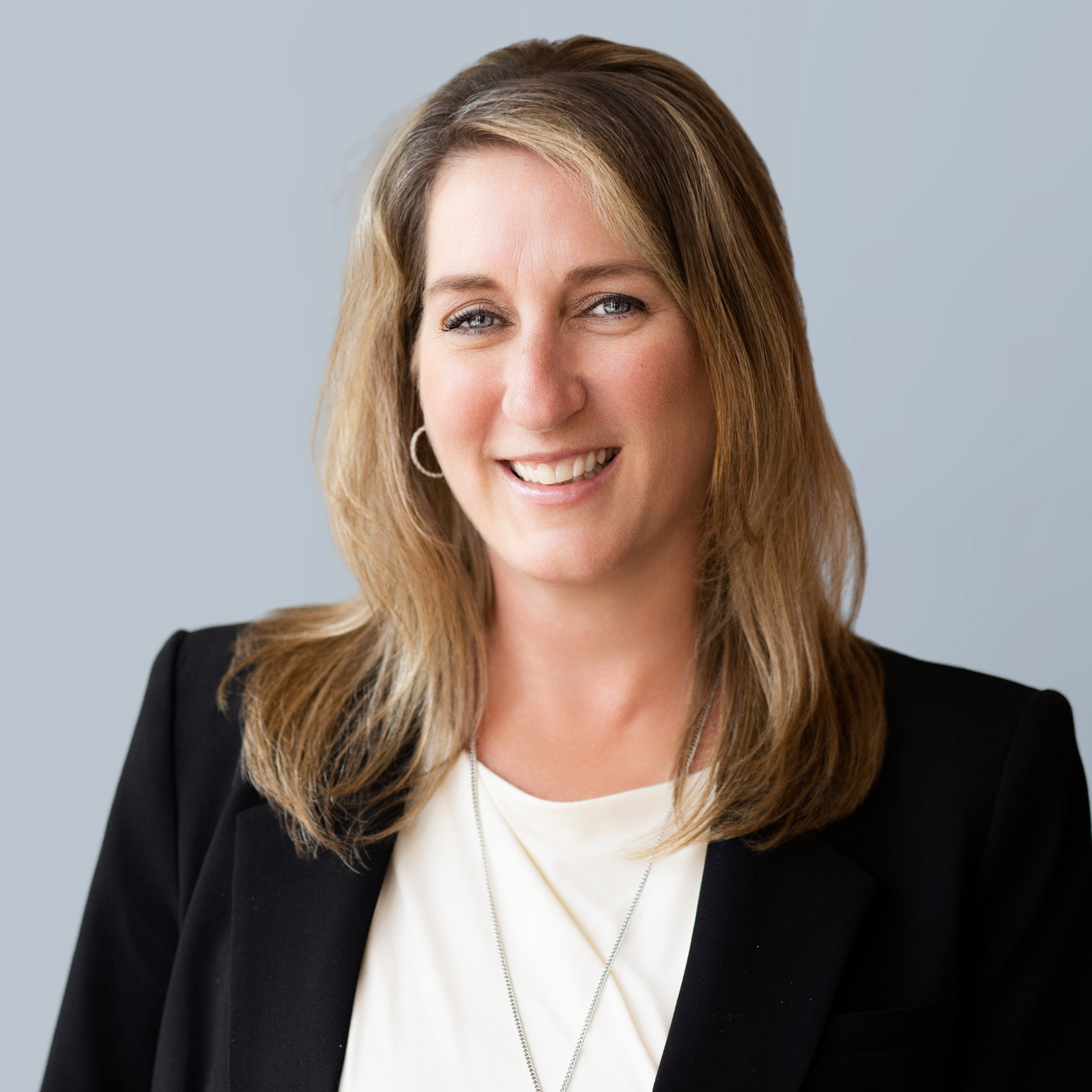 Nicole Schlauderaff headshot